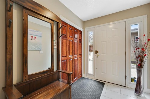 2706 Marquette Street Sw, Calgary, AB - Indoor Photo Showing Other Room