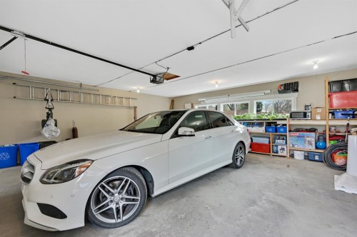 2706 Marquette Street Sw, Calgary, AB - Indoor Photo Showing Garage