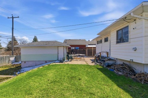 200 Hendon Drive Nw, Calgary, AB - Outdoor With Exterior