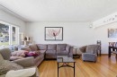 200 Hendon Drive Nw, Calgary, AB  - Indoor Photo Showing Living Room 