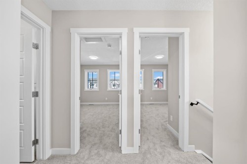 376 Sora Boulevard Se, Calgary, AB - Indoor Photo Showing Other Room