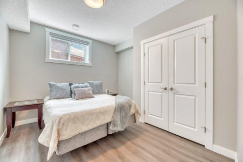 143 Stonemere Green, Chestermere, AB - Indoor Photo Showing Bedroom