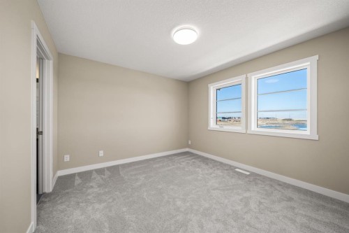 652 Sora Boulevard Se, Calgary, AB - Indoor Photo Showing Other Room