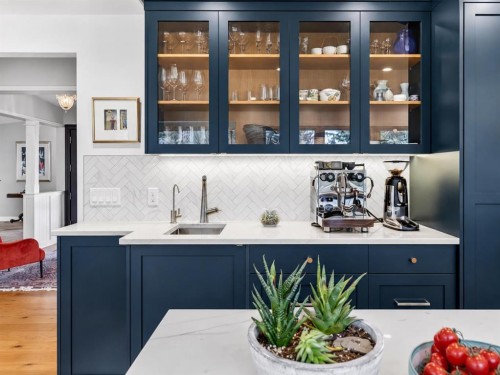 8932 Baylor Crescent Sw, Calgary, AB - Indoor