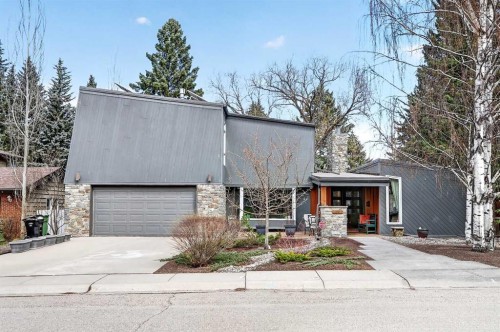 8932 Baylor Crescent Sw, Calgary, AB - Outdoor