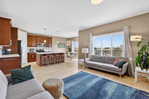 1612 Monteith Drive Se, High River, AB - Indoor Photo Showing Living Room
