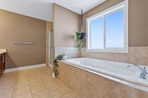 1612 Monteith Drive Se, High River, AB - Indoor Photo Showing Bathroom
