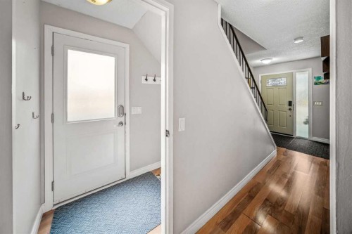 96 Mckinley Road Se, Calgary, AB - Indoor Photo Showing Other Room