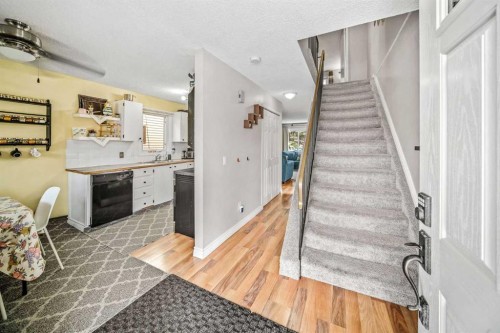 96 Mckinley Road Se, Calgary, AB - Indoor