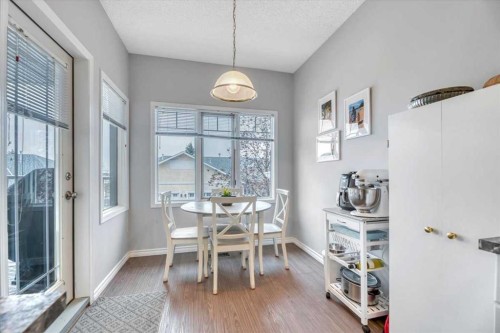 35-72 Millside Drive Sw, Calgary, AB - Indoor Photo Showing Dining Room