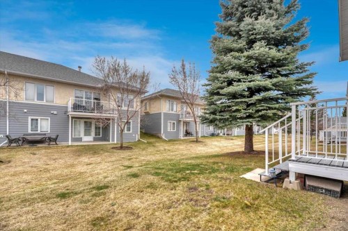 35-72 Millside Drive Sw, Calgary, AB - Outdoor