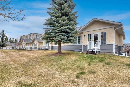 35-72 Millside Drive Sw, Calgary, AB - Outdoor