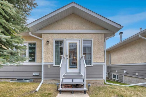 35-72 Millside Drive Sw, Calgary, AB - Outdoor