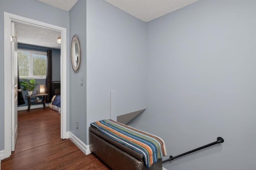 23-643 4 Avenue Ne, Calgary, AB - Indoor
