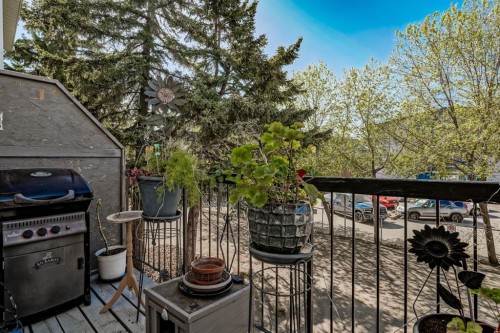 23-643 4 Avenue Ne, Calgary, AB - Outdoor