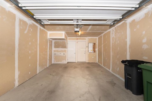 638 Redstone View Ne, Calgary, AB - Indoor Photo Showing Garage