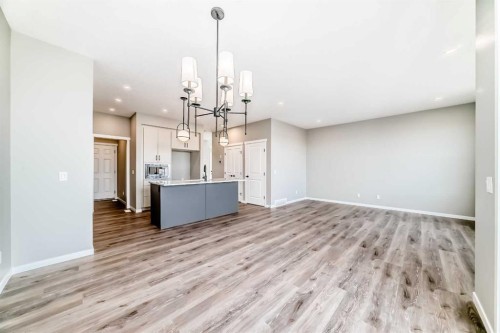 130 Bartlett Row Se, Calgary, AB - Indoor
