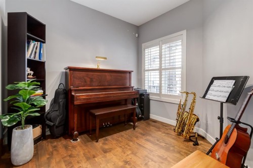167 New Brighton Close Se, Calgary, AB - Indoor