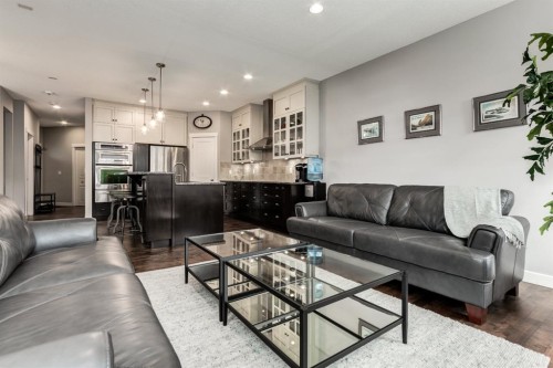 167 New Brighton Close Se, Calgary, AB - Indoor Photo Showing Living Room