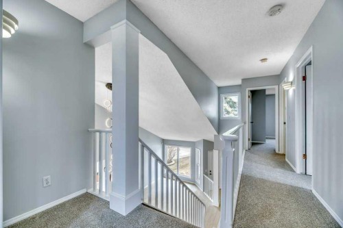 215 Hawktree Circle Nw, Calgary, AB - Indoor Photo Showing Other Room