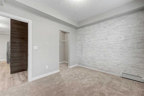 304-10 Walgrove Walk Se, Calgary, AB - Indoor Photo Showing Other Room