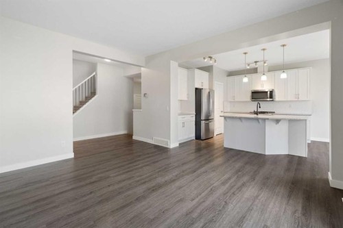 239 Kinniburgh Road, Chestermere, AB - Indoor Photo Showing Kitchen