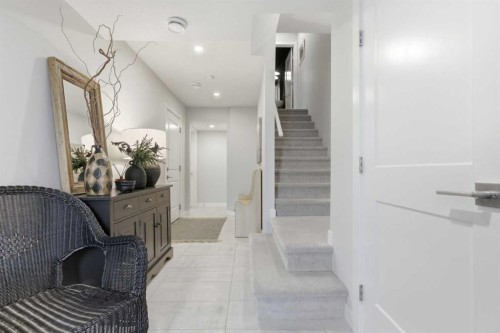 307 Crestridge Common Sw, Calgary, AB -  Photo Showing Other Room