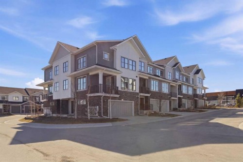 307 Crestridge Common Sw, Calgary, AB - Outdoor With Facade