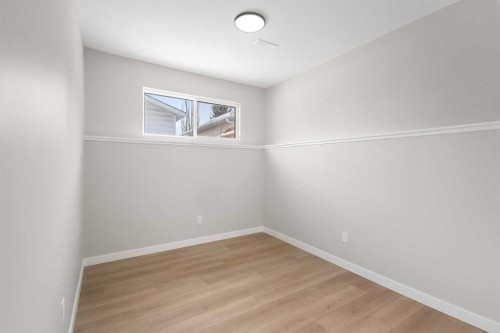 236 Silverview Way Nw, Calgary, AB - Indoor Photo Showing Other Room