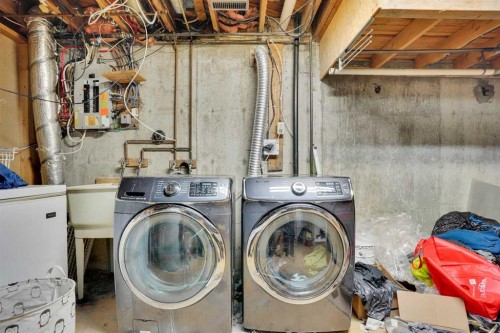 528 Whiteridge Way Ne, Calgary, AB - Indoor Photo Showing Laundry Room