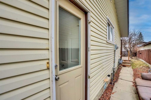 528 Whiteridge Way Ne, Calgary, AB - Outdoor With Exterior