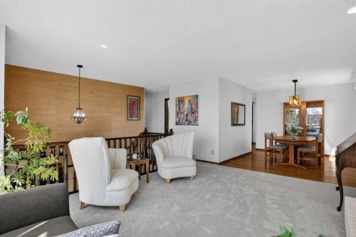 428 Ranch Estates Place Nw, Calgary, AB - Indoor Photo Showing Living Room