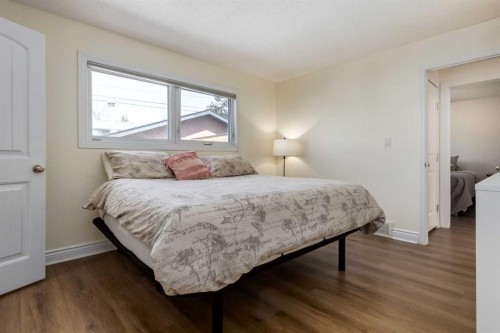 44 Midglen Drive Se, Calgary, AB - Indoor Photo Showing Bedroom