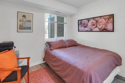 1114-1818 Simcoe Boulevard Sw, Calgary, AB - Indoor Photo Showing Bedroom