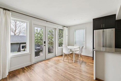 2618 24A Street Sw, Calgary, AB - Indoor