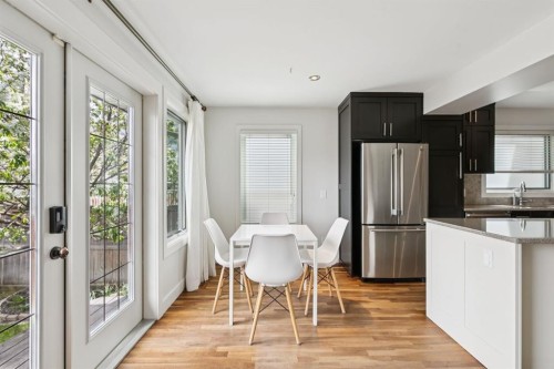 2618 24A Street Sw, Calgary, AB - Indoor