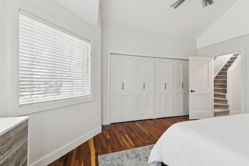 2618 24A Street Sw, Calgary, AB - Indoor Photo Showing Bedroom