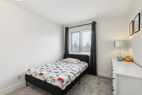 2618 24A Street Sw, Calgary, AB - Indoor Photo Showing Bedroom