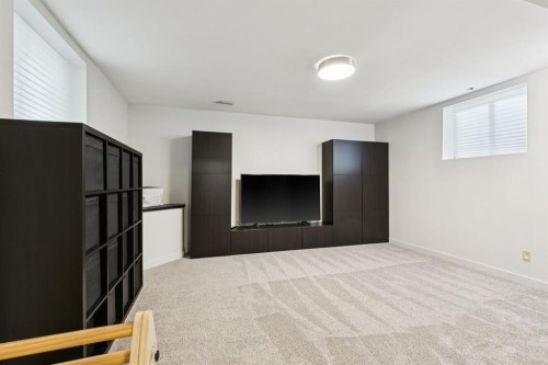2618 24A Street Sw, Calgary, AB - Indoor Photo Showing Other Room