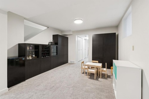 2618 24A Street Sw, Calgary, AB - Indoor Photo Showing Other Room
