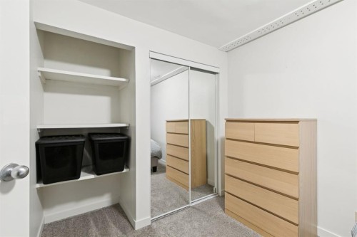 2618 24A Street Sw, Calgary, AB - Indoor