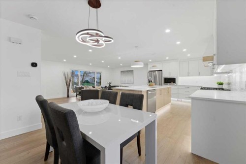 10812 Maplecrest Road Se, Calgary, AB 