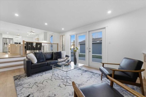10812 Maplecrest Road Se, Calgary, AB 