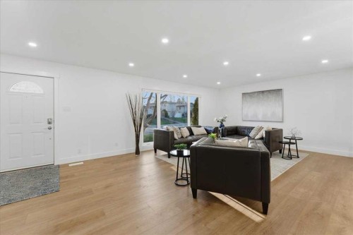 10812 Maplecrest Road Se, Calgary, AB 