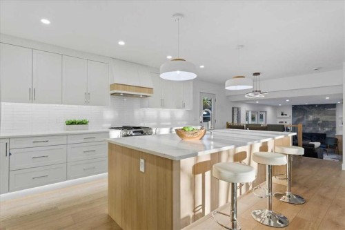 10812 Maplecrest Road Se, Calgary, AB 