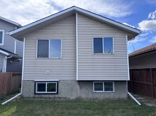 170 Martindale Drive Ne, Calgary, AB - Outdoor With Exterior