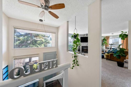 59 Strathcona Close Sw, Calgary, AB - Indoor