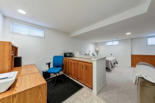 59 Strathcona Close Sw, Calgary, AB - Indoor Photo Showing Other Room