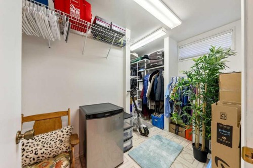 59 Strathcona Close Sw, Calgary, AB - Indoor With Storage