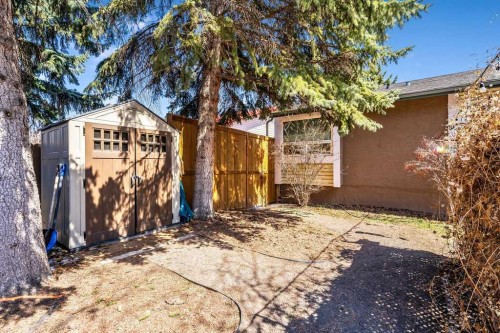 59 Strathcona Close Sw, Calgary, AB - Outdoor